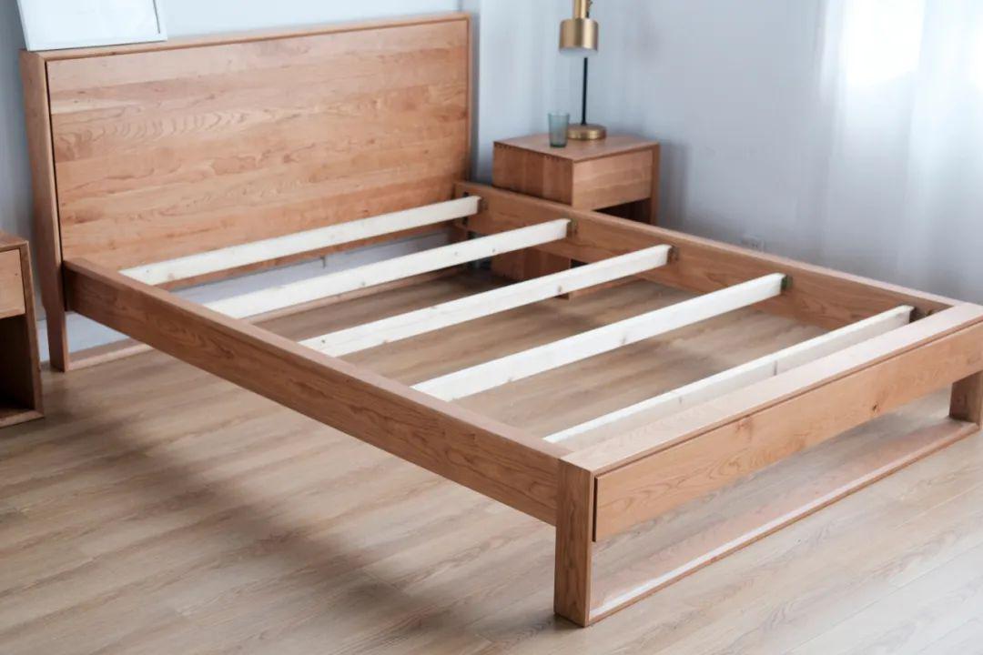 生活的有意义在于……睡觉!有一张好的床,很有必要.