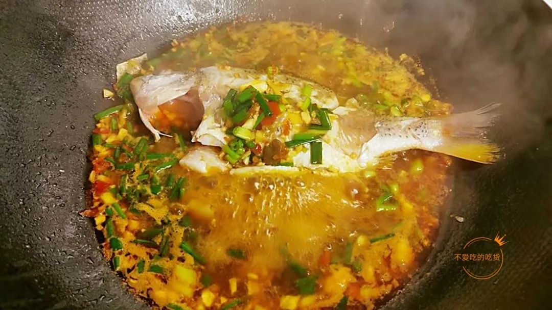 豆瓣酱煮鱼,家常(第12页)_大山谷图库