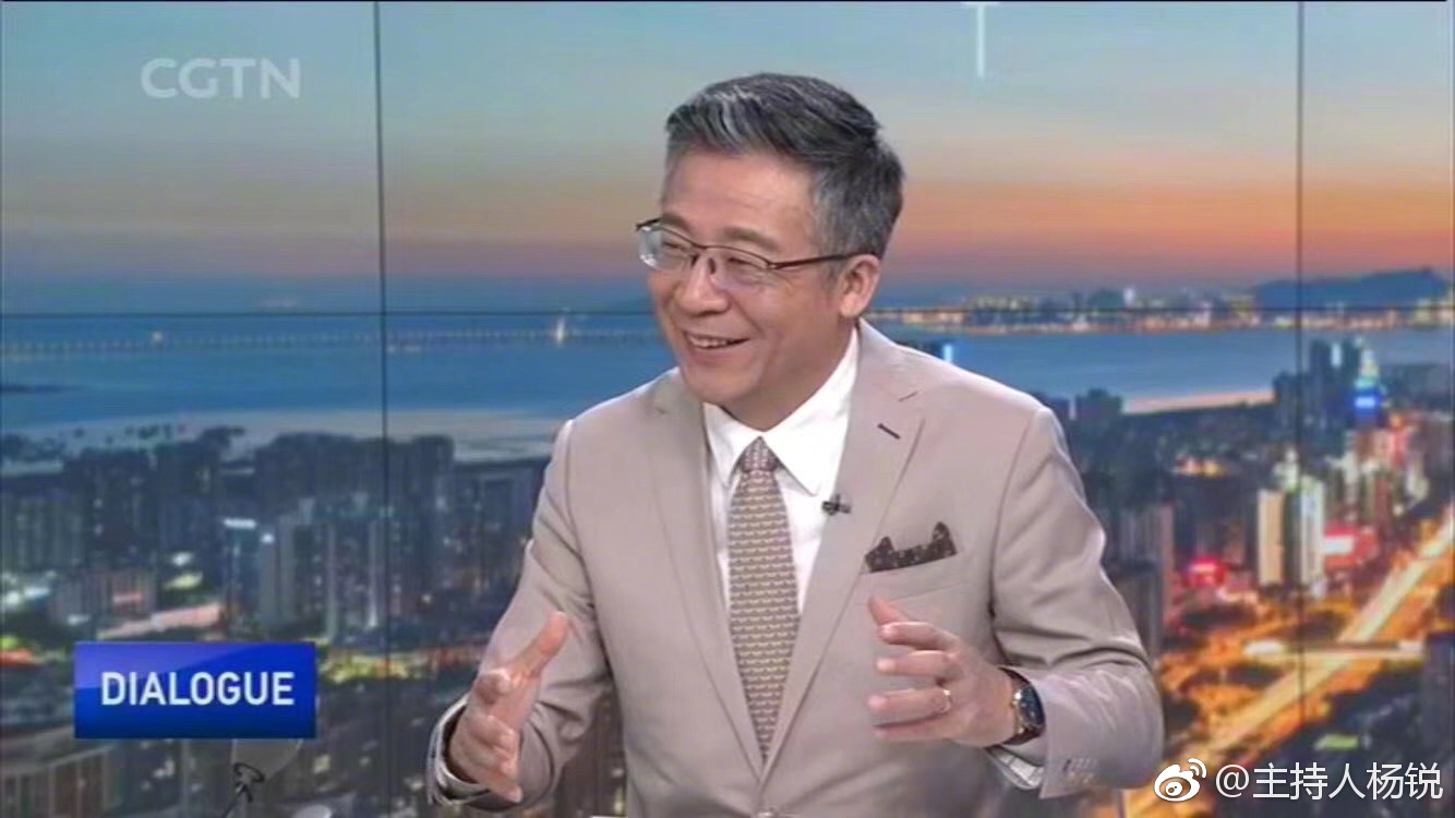 著名英语主持人杨锐在央视工作32年,57岁突然离职,去向终于揭晓_对话