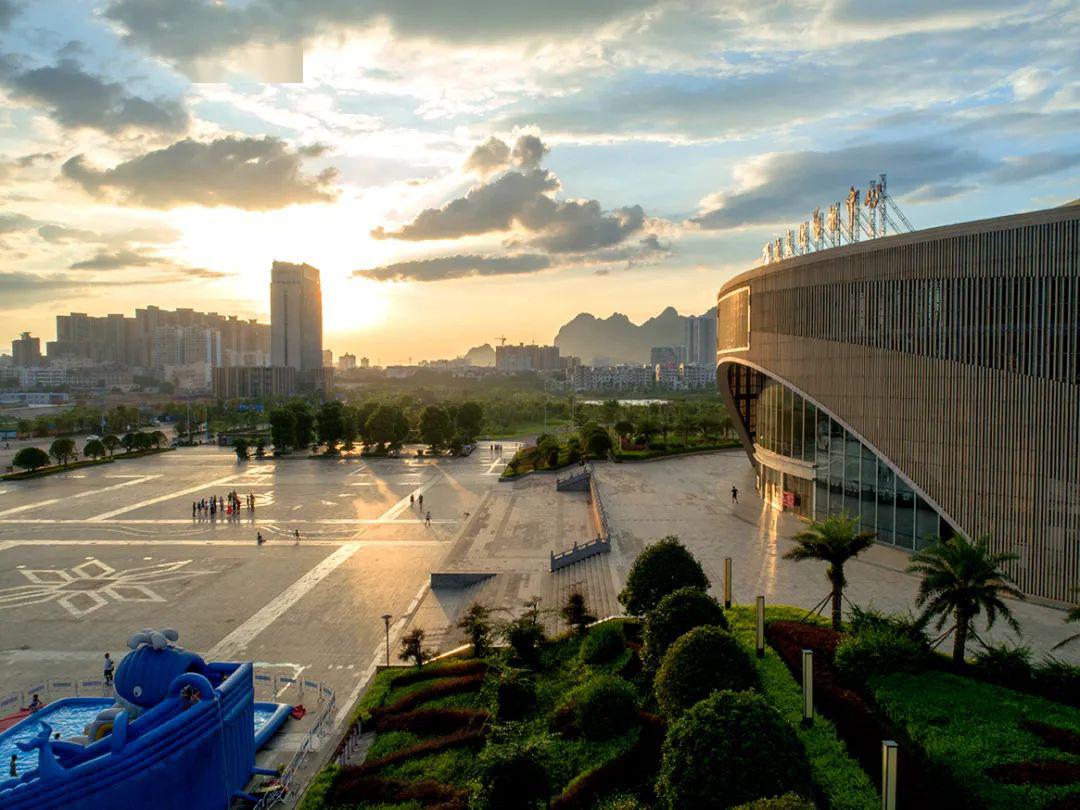 城东新区一自建房要建7层被停水断电了