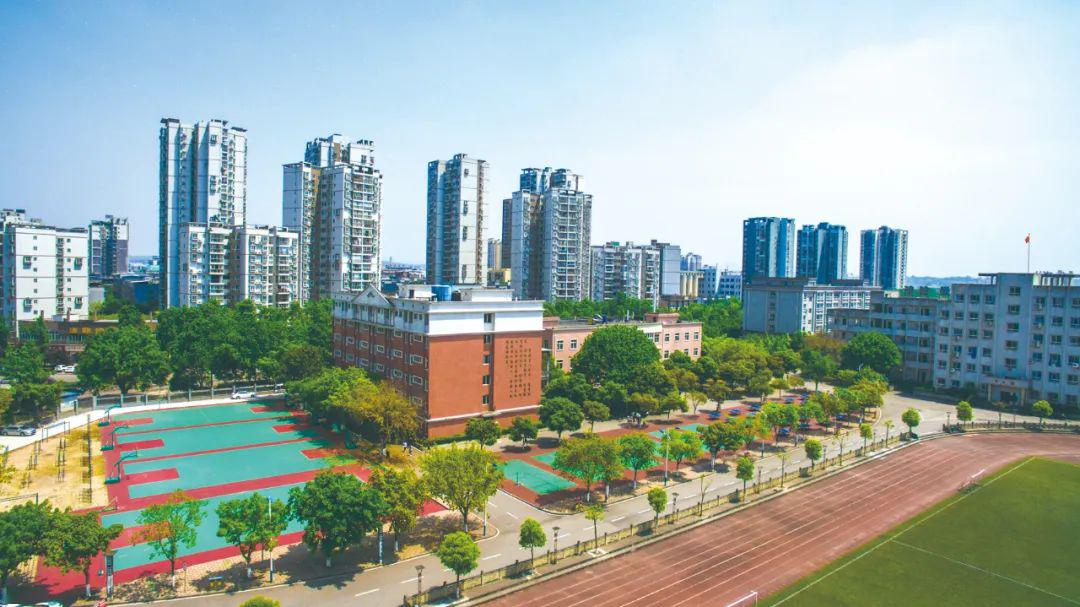 恭喜荣昌这所中学获评市级教师教育实践基地快看是你母校吗