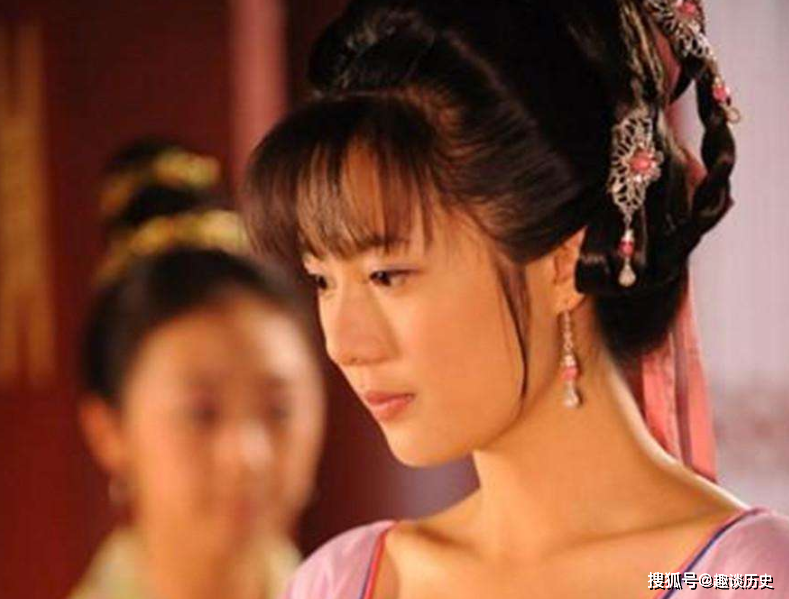 父亲让她嫁给乞丐,二十年后乞丐翻身,她成为贵妃_郭宁莲