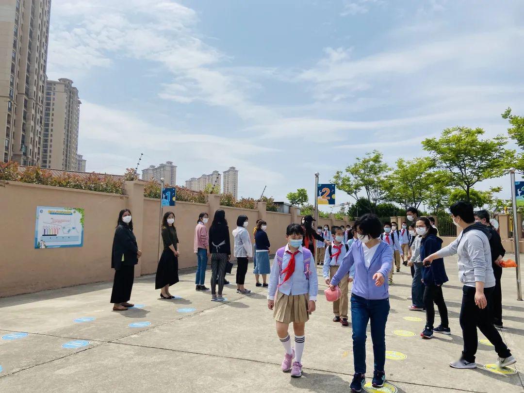 闵行区曹行小学图片