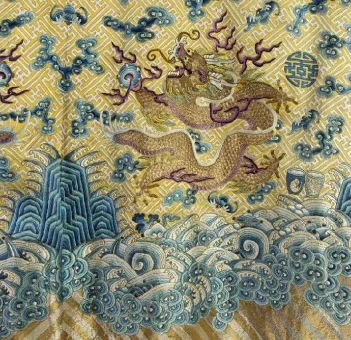 中国古代衣服上的图案究竟有多美