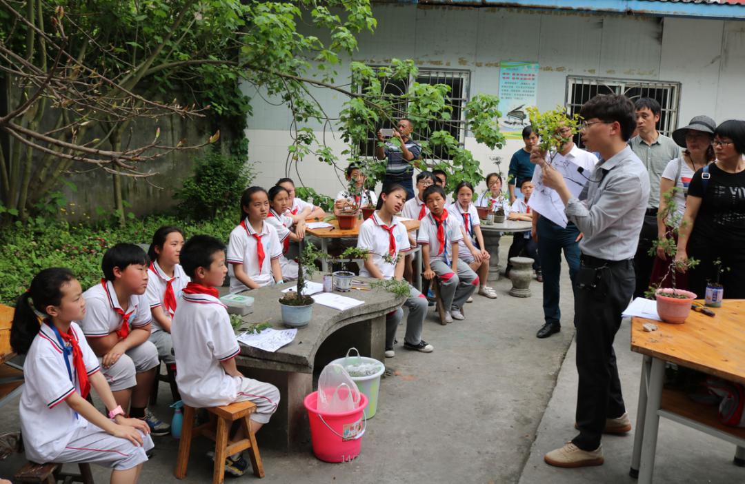 石蟆小学文明就餐倡议书