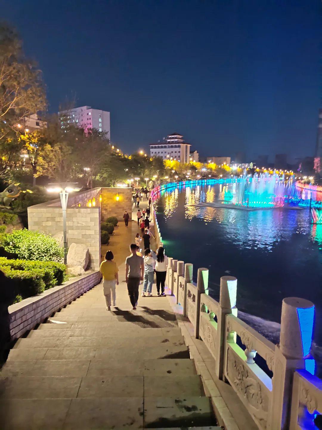 灯火阑珊,奔你而来…下花园滨河公园不是一般的"火"!
