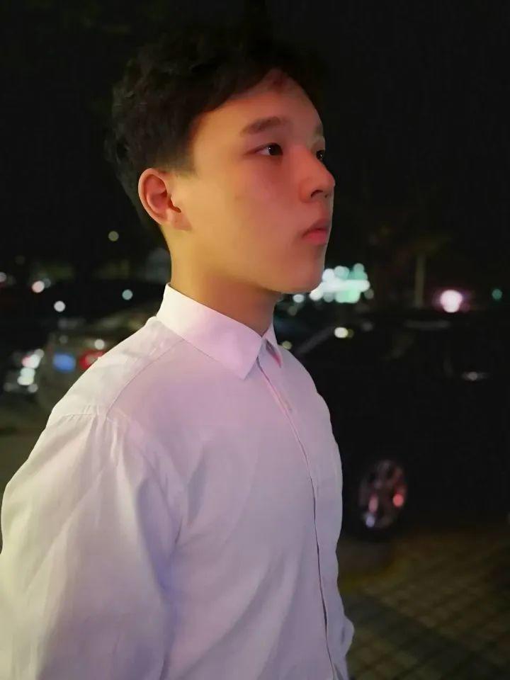 医大朗读者雪凤凰牧南节选