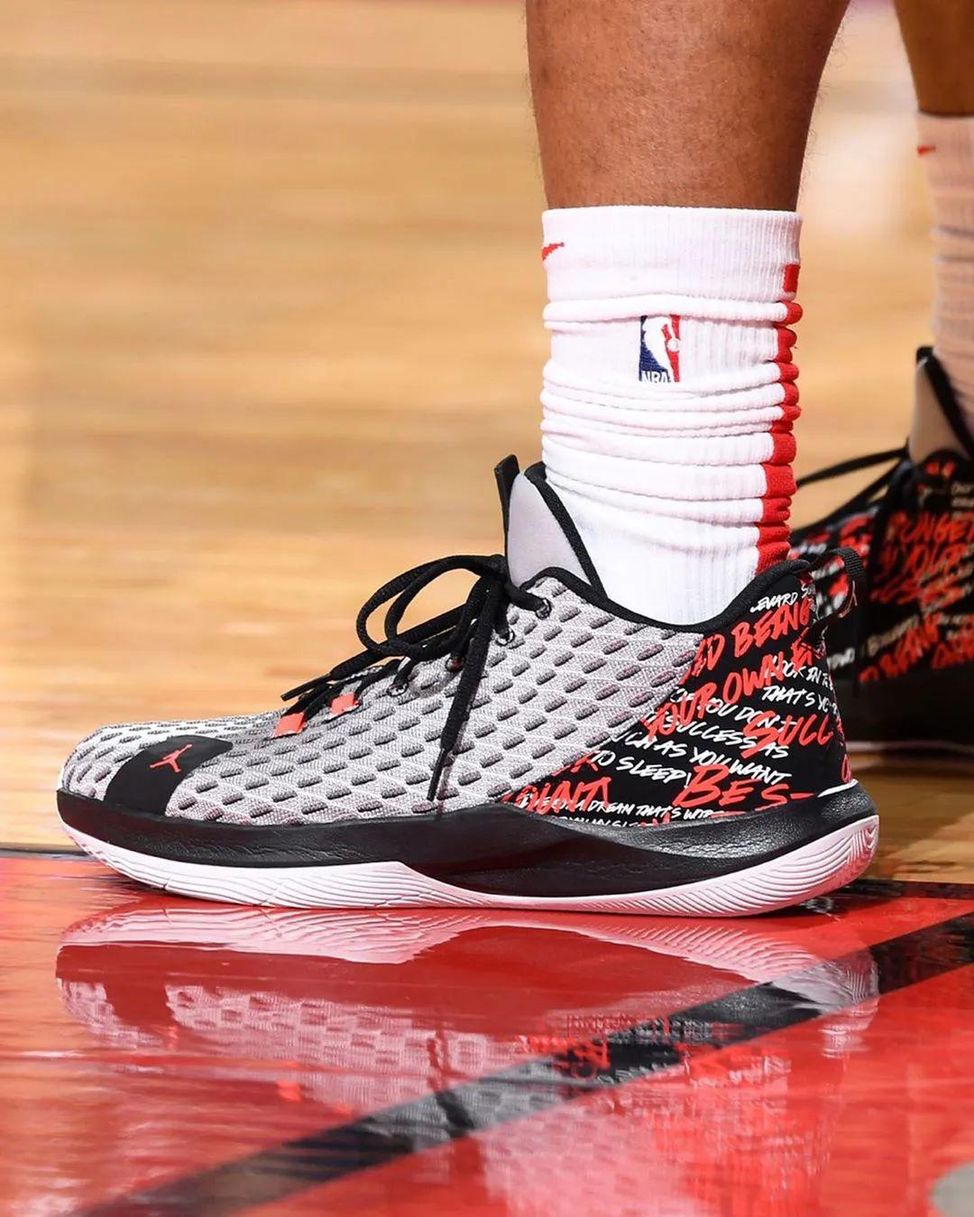 保罗上脚过的那些aj哪双最帅