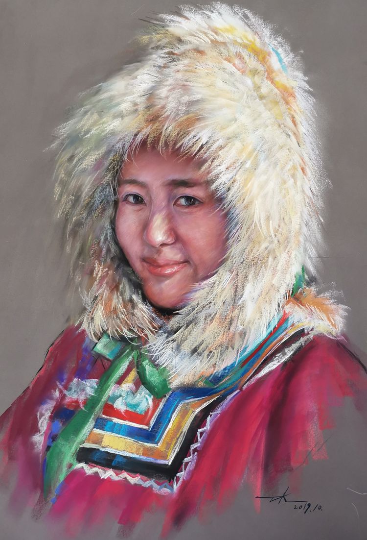 《草原雄鹰》色粉 108×89cm 田凯《人物写生》油画 郭华《炉火正旺》