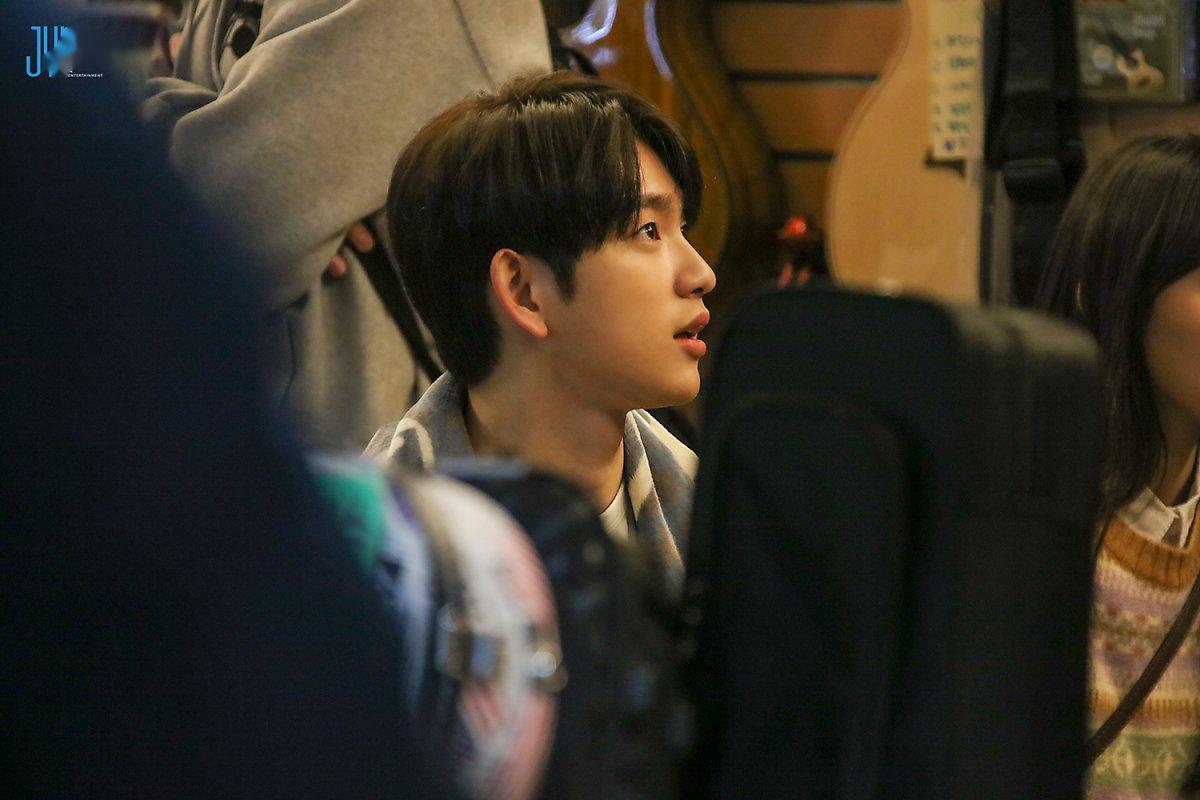 将击破心脏的在贤前辈紧急逮捕朴珍荣花样年华拍摄花絮