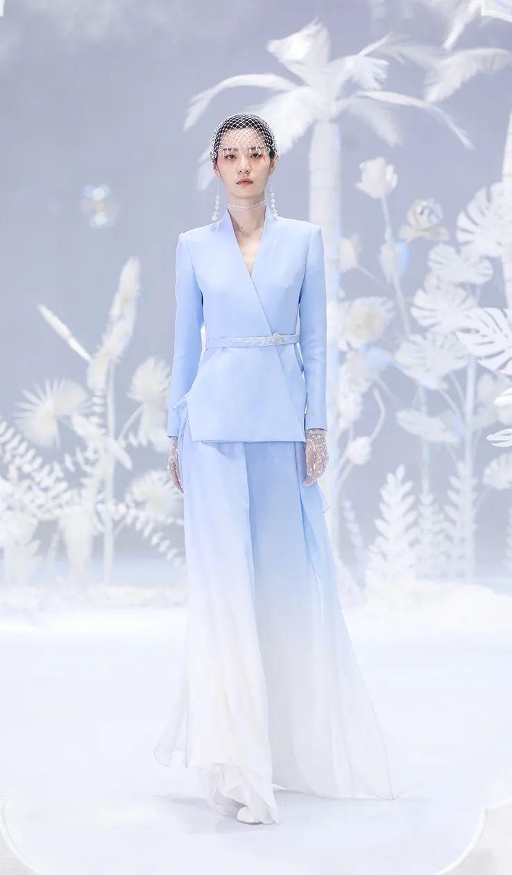 演绎真正的仙风道骨丨盖娅传说熊英2020aw若水时装秀