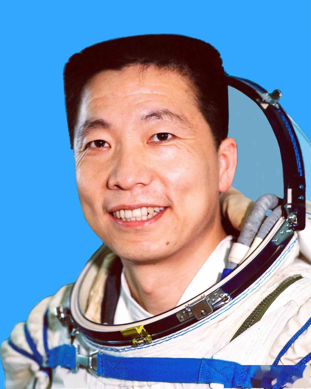 航天员杨利伟:怀念慈母_母亲