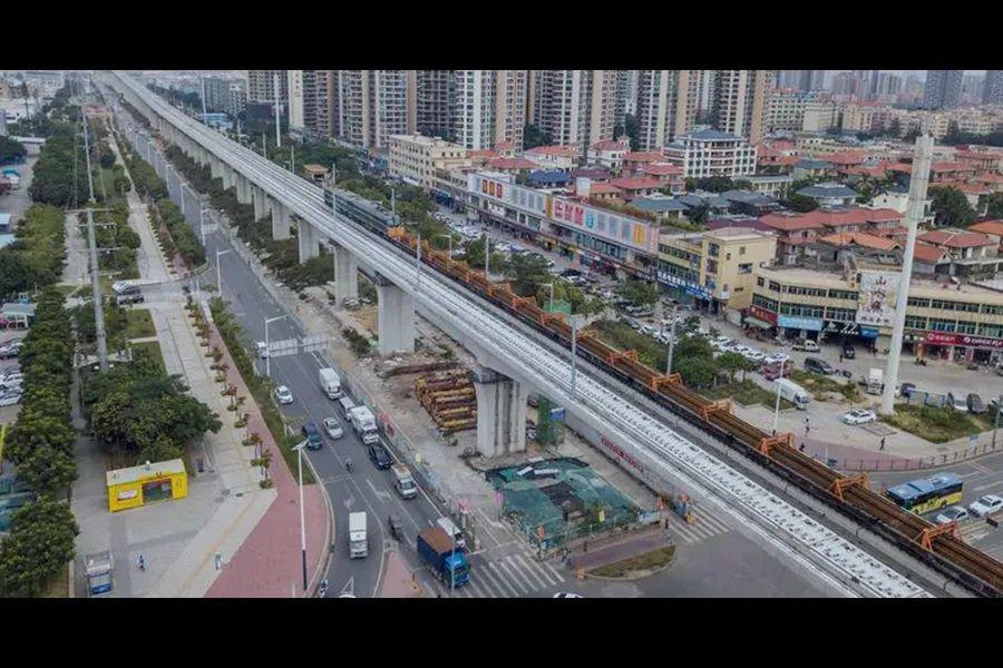 15公里,全线地下敷设,设西乡,宝安,前海3座地下