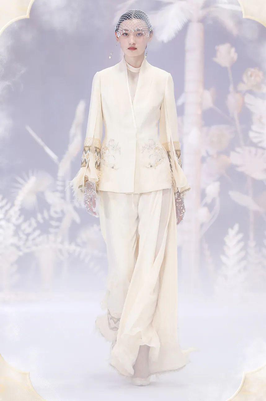 演绎真正的仙风道骨丨盖娅传说熊英2020aw若水时装秀