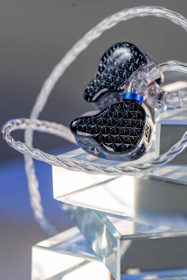 极致的性价比六单元动铁耳机飞傲fa9体验