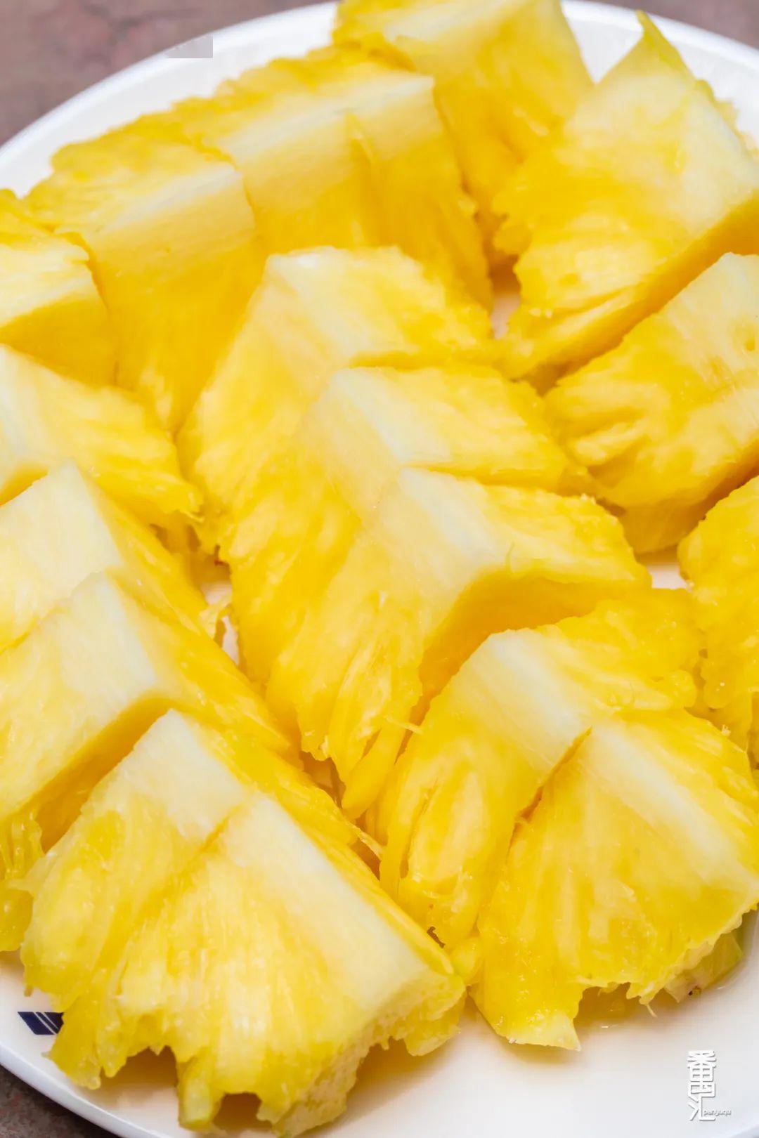 349元秒杀海南菠萝10斤装广东省内包邮还送菠萝叉