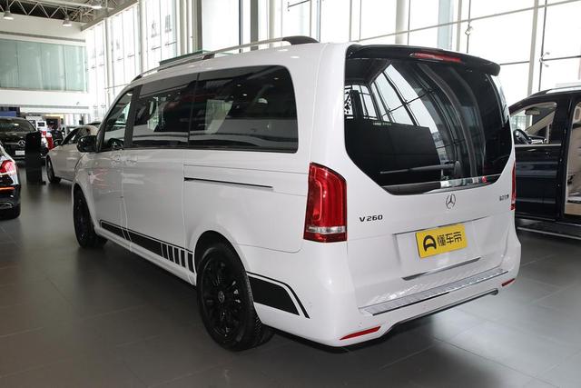 奔驰v260 amg运动版评测:颜值高,舒适且实用