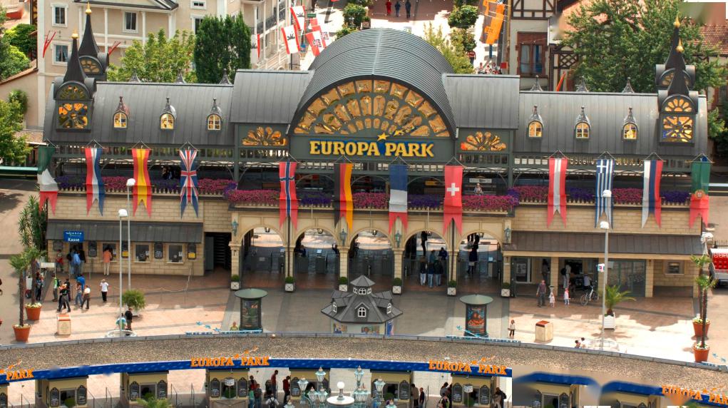 坐落于德国鲁斯特的欧洲主题公园(europa park),园如其名,由18个以