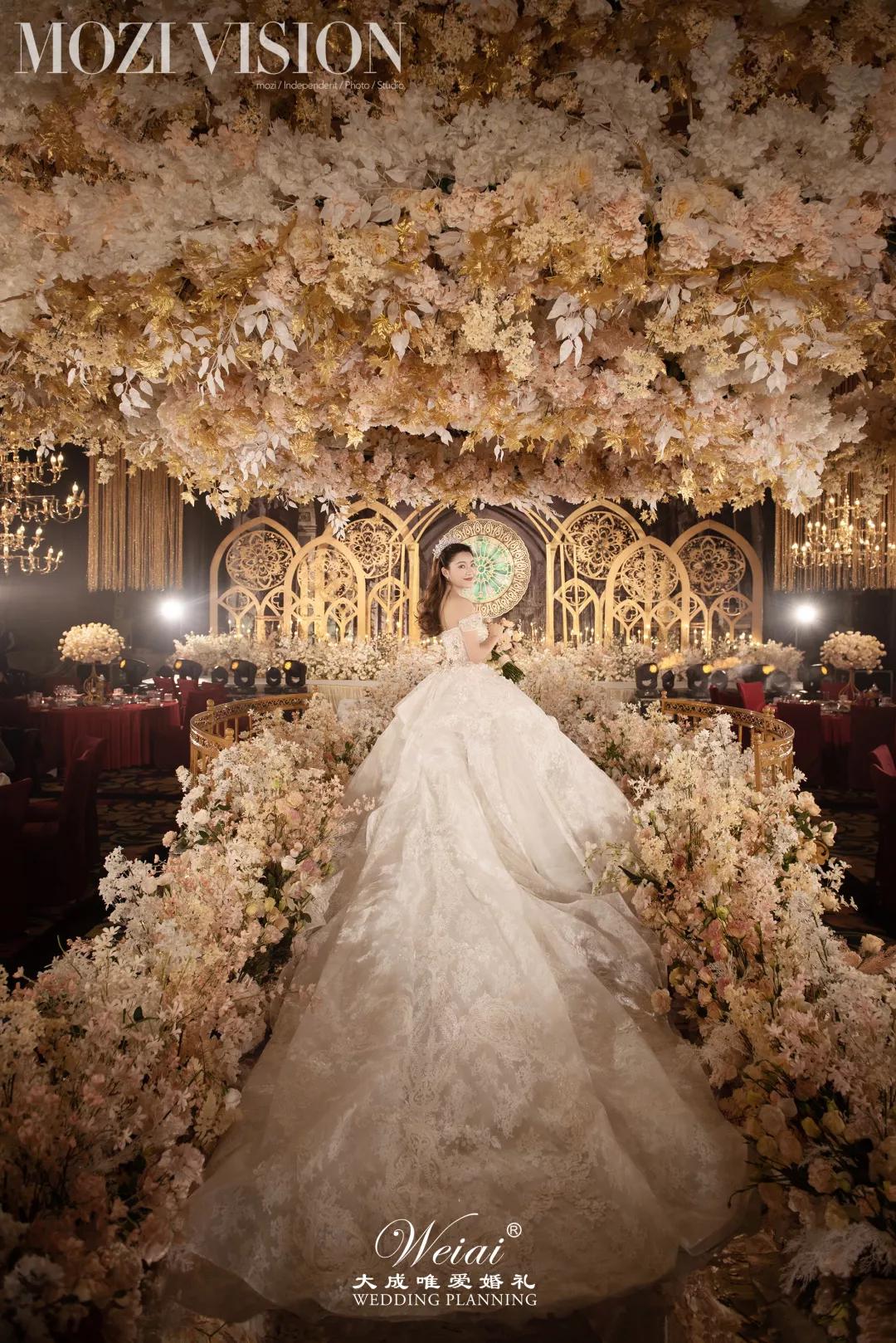 复古奢华的香槟金婚礼带你领略绝代艳后之美