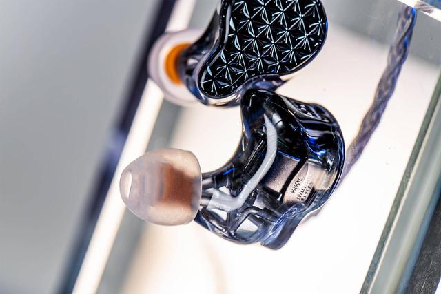 极致的性价比六单元动铁耳机飞傲fa9体验