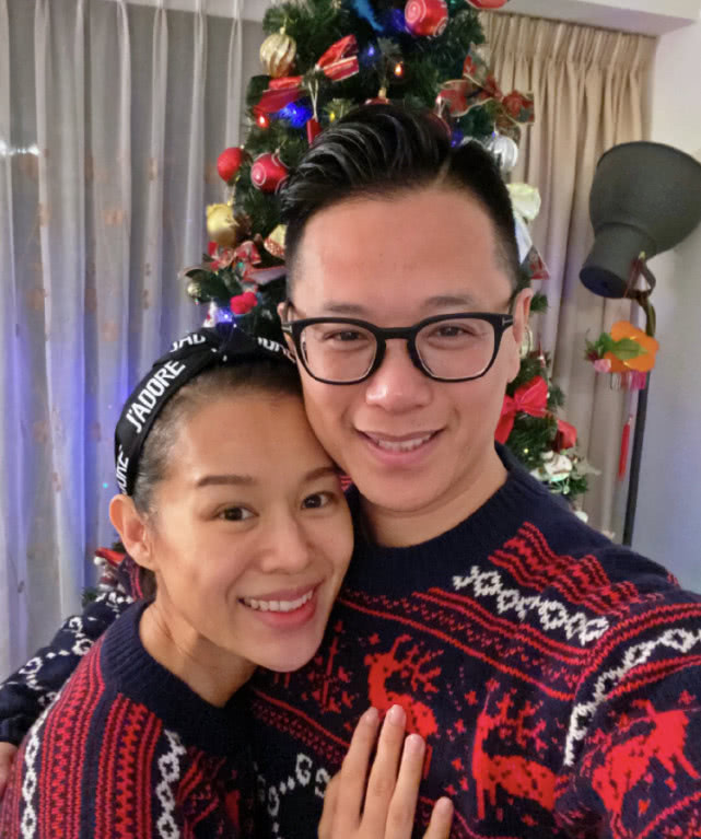 原创胡杏儿老公李乘德晒妻子,儿子温馨同框,两个儿子可爱呆萌