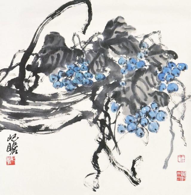 朱屺瞻画的蓝葡萄少了晶莹剔透多了苍劲老辣