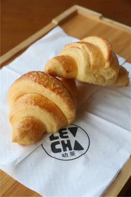 流心牛角包免费送多款网红饮品11元乐从地税旁知名茶饮店要给挤爆