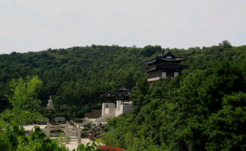 太湖觀音應該是中華孝道園最核心的景點了,高二十二米,坐在出水蓮花之