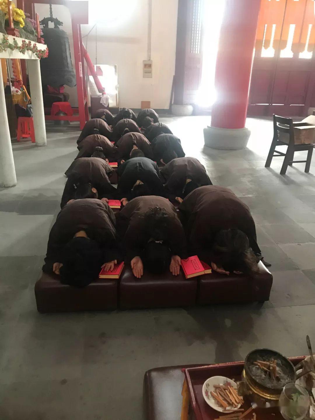 拜佛的十种功德利益