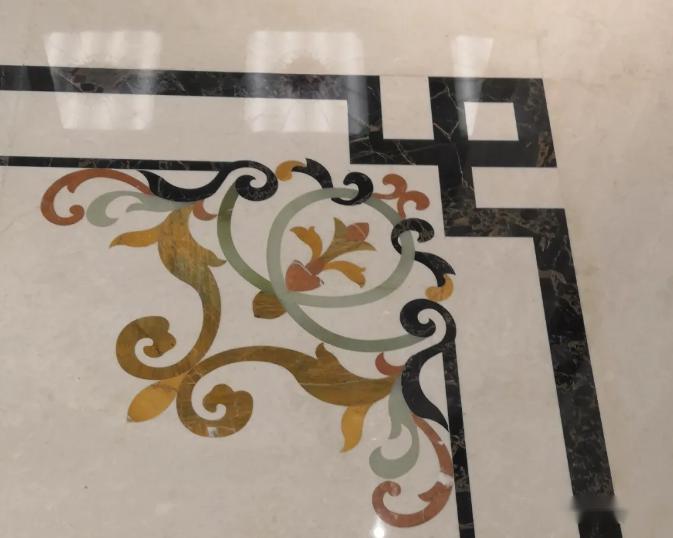 石材水刀拼花由自然纹理和独有的色彩以平面的形式创作而成的装饰性