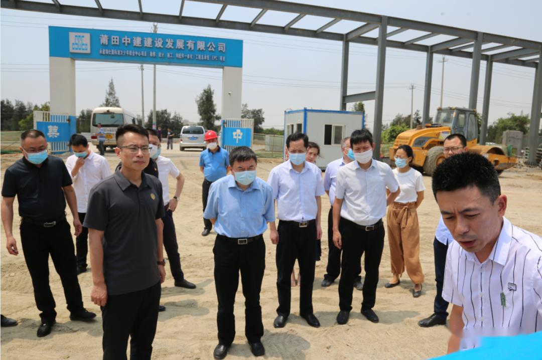 福建中医药大学党委副书记黄子杰一行到北岸考察