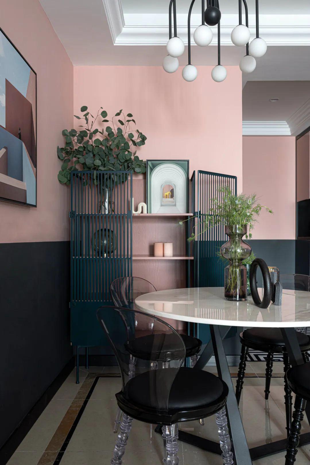 [90平套3] 黑粉的极致分色,搭配坑纹玻璃别具一格