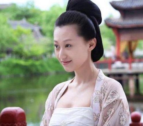 而孝文帝和冯妙莲,在历史上都是有原型的,不同于电视剧的穿越,历史上