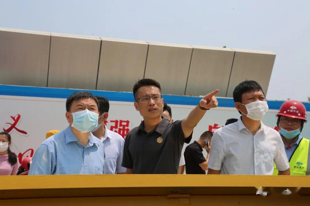 福建中医药大学党委副书记黄子杰一行到北岸考察