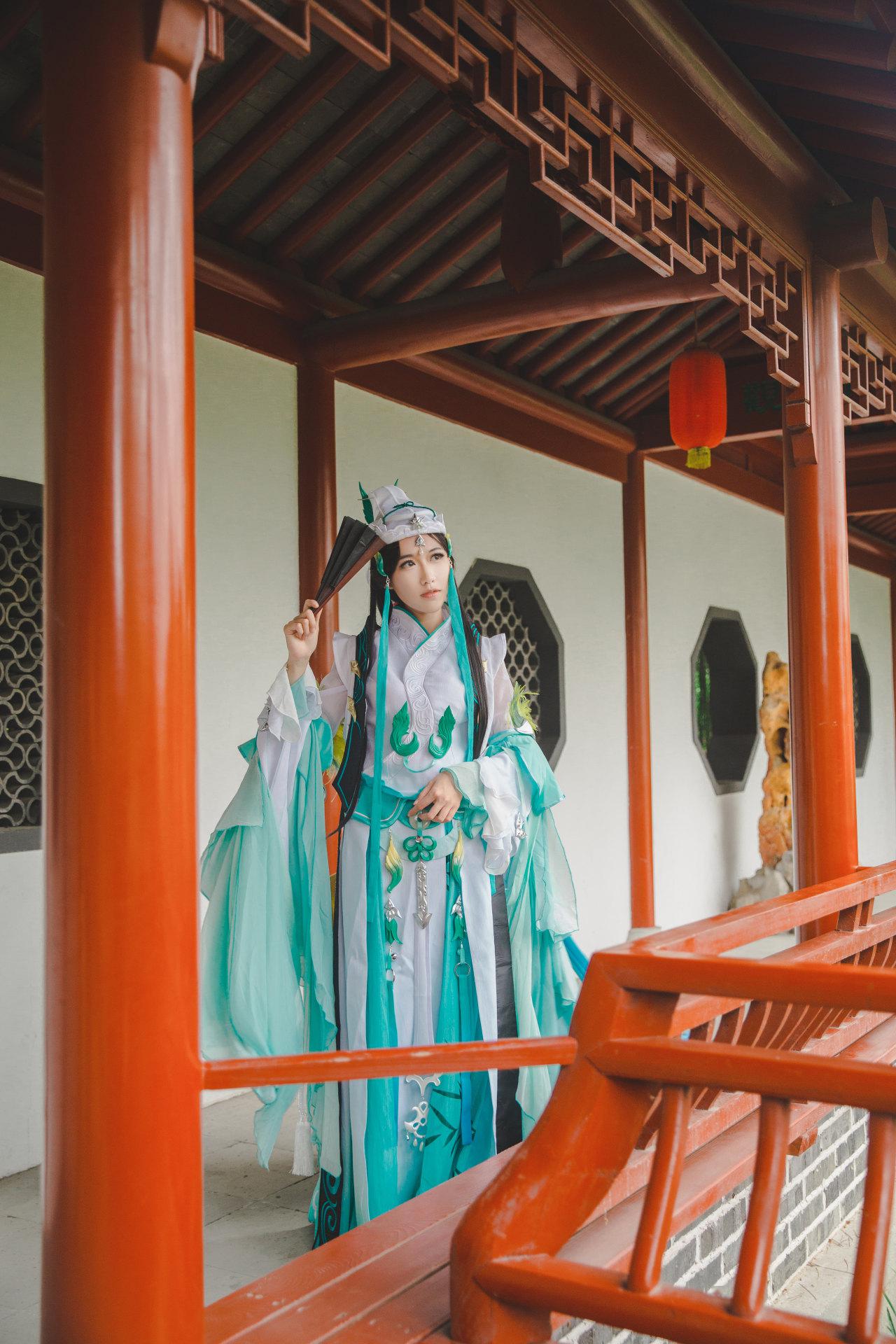 剑网三长歌门琴娘cosplay