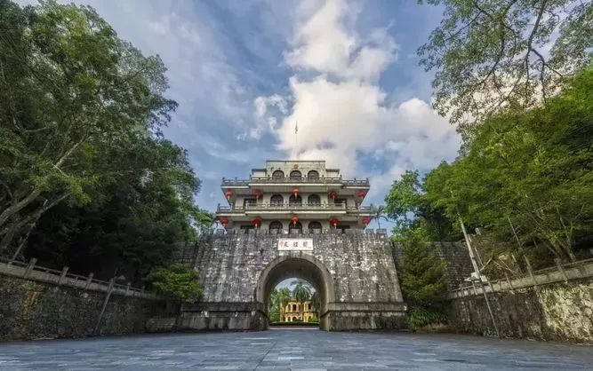 原创网友友谊关已名不副实建议恢复原名镇南关妥当吗