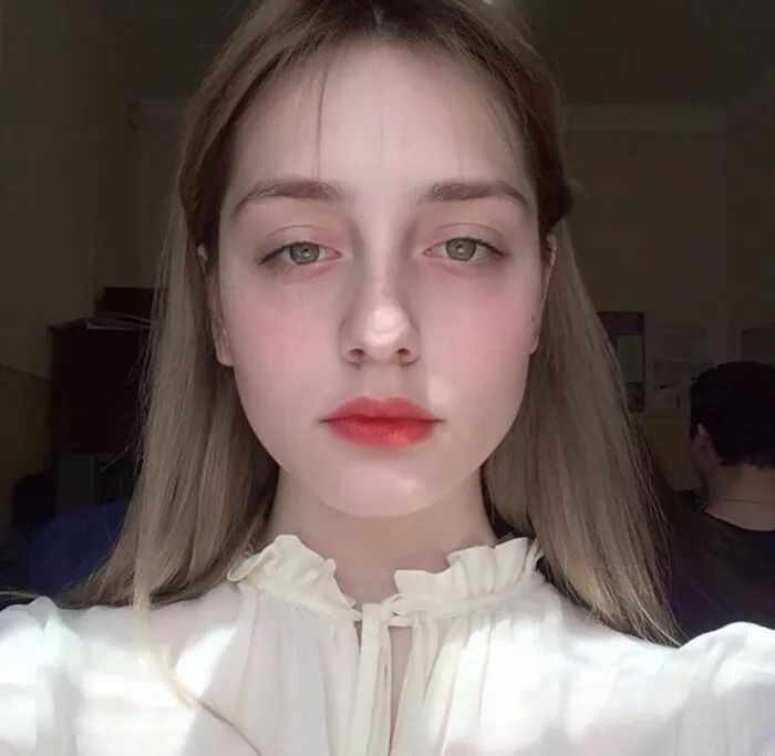 欧美头像丨微笑亦甜却负忧伤