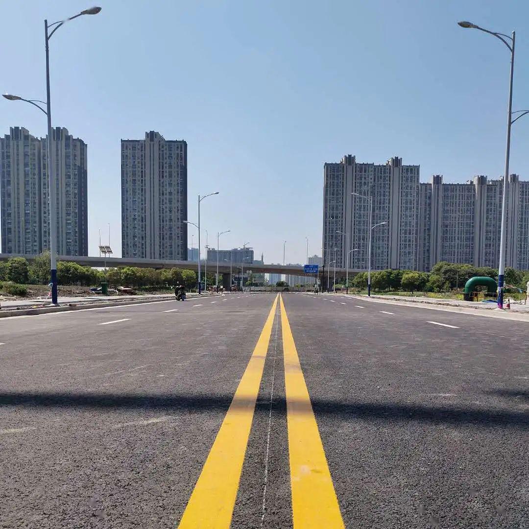 新华东路三期高新区配套产业园区的道路新华东路三期西起长山大道