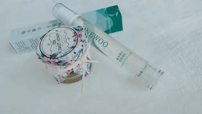 纯露,抑菌消炎,抑制痘痘推荐理由:onewoo草本精华祛痘凝胶推荐给大家!