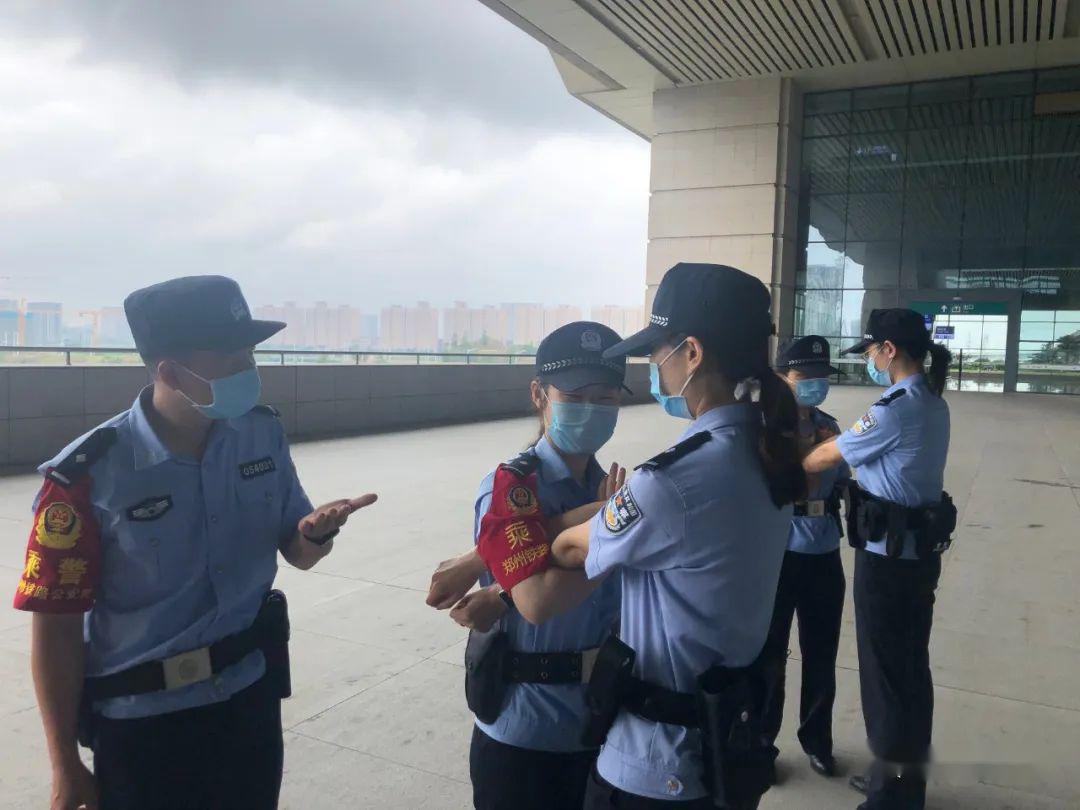 乘警九大队女子乘警组狠抓实战化训练全力推进大练兵