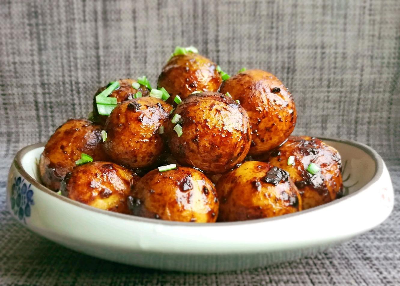 【酱土豆】吃过炒土豆,焖土豆,炖土豆,酱土豆应该不多见吧.