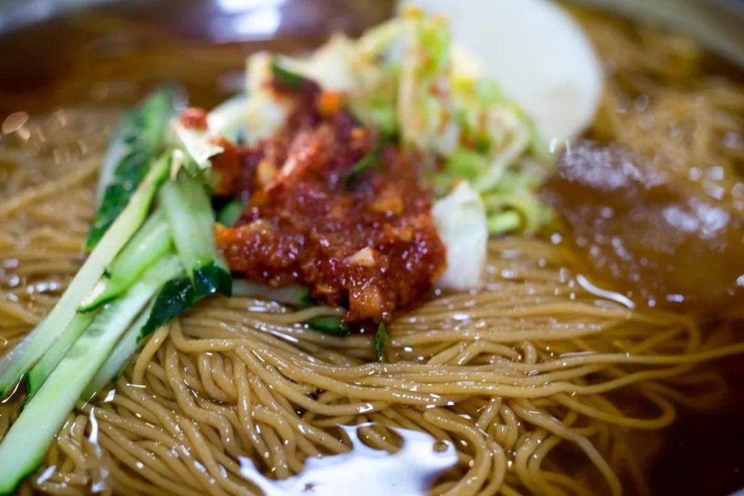 集安味道榆皮冷面困难年代的意外收获