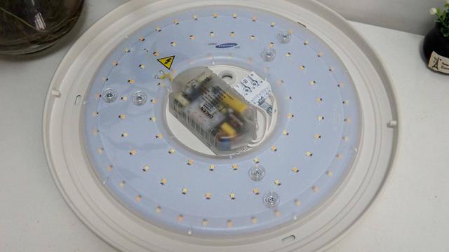 家居生活贴心灯具,璀璨星空,华为生态达伦吸顶灯!