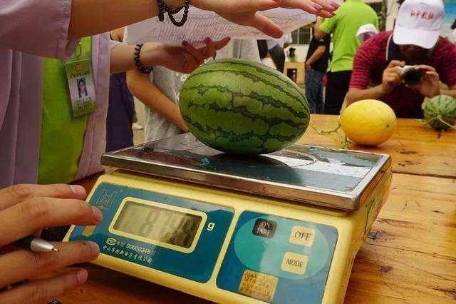 5种方式拒绝"缺斤少两",少花冤枉钱_西瓜