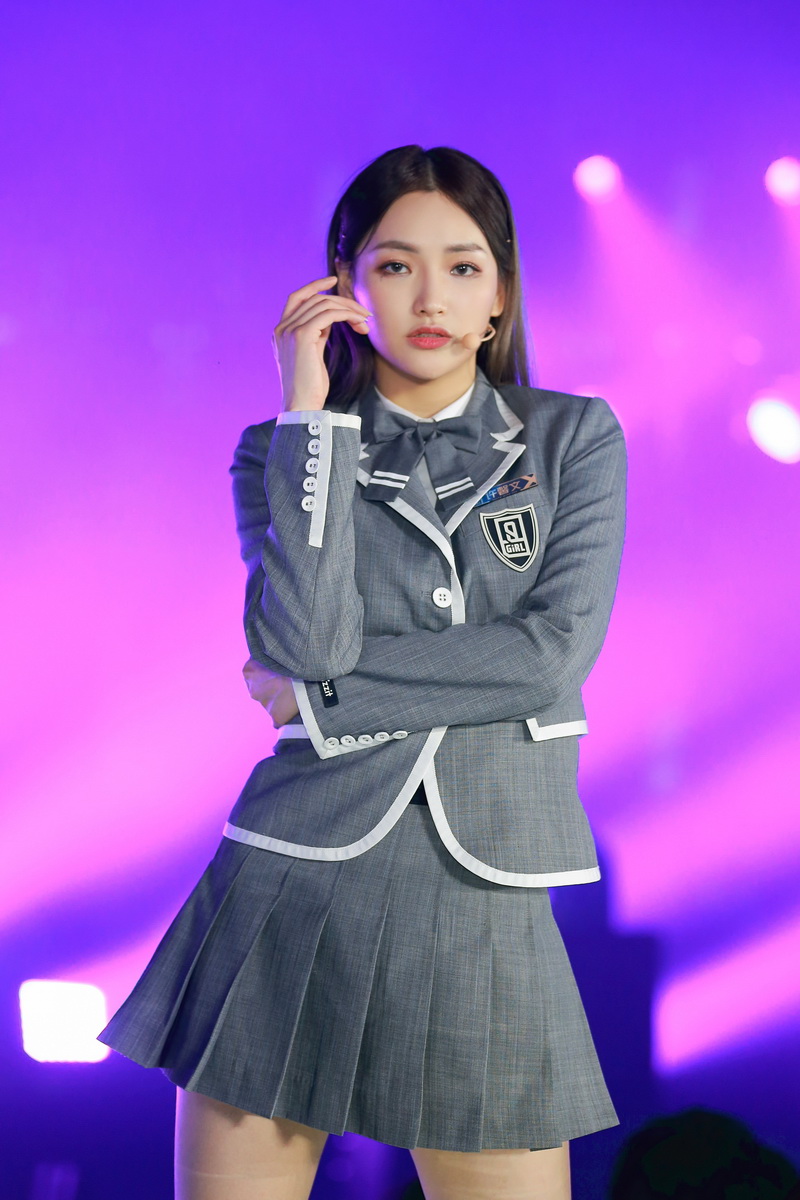 许馨文《青你2》主题考核魅力反转 爵士烟嗓获蔡徐坤好评_舞台