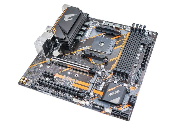 amdyes3600xb450小雕c300机箱的技嘉aorus雕牌半全家桶装机