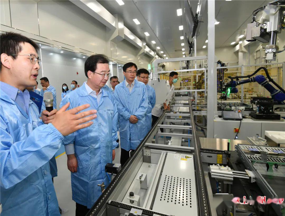 作为福建省首个国产芯片整机生产基地,海峡星云智能制造基地是福州市 