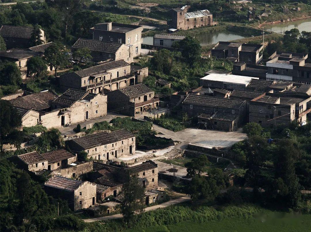 郑为平家庭农场郑为平家庭农庄是一座位于福清市渔溪镇马头崎上的"