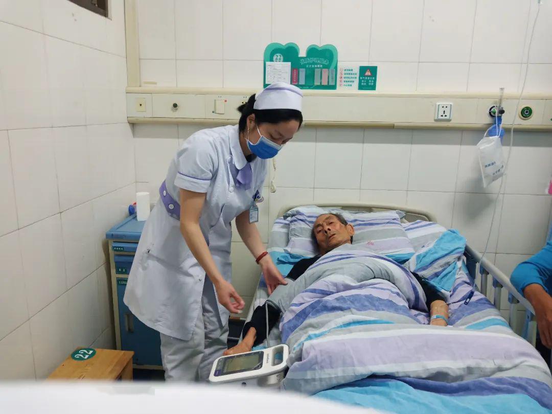 我是天使我最美心血管内科护士长黄晓平护士节感言