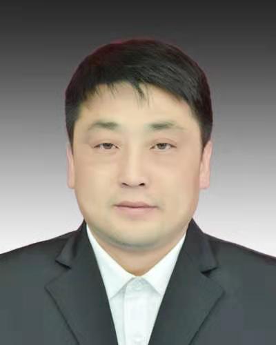 泾阳县委组织部派驻桥底镇席杨村第一书记兼驻村工作队队长.